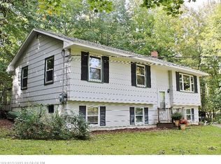14 Hoffses Dr, Camden, ME 04843
