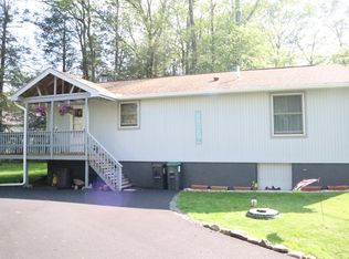 533 Graham Ln, Tobyhanna, PA