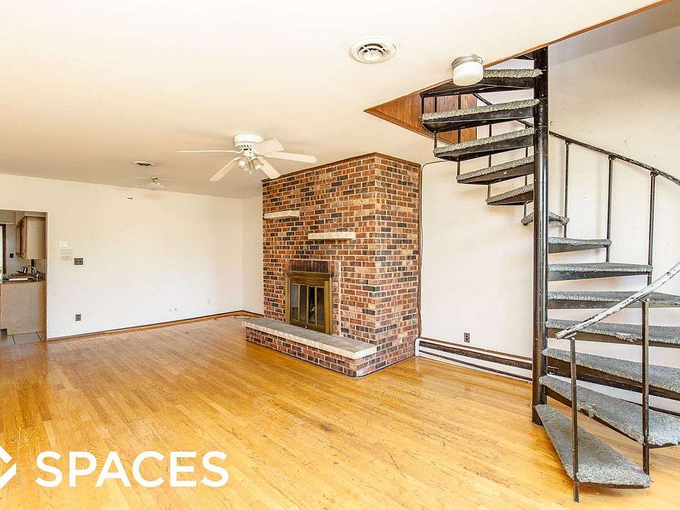 1st image of 2268 N Lincoln Ave #Unt3