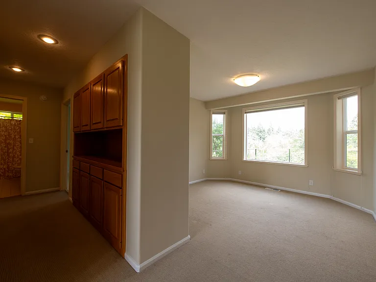 Dining Room (from hallway)