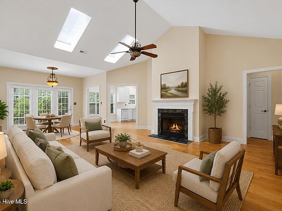 5th image of 4818 Alida Place
