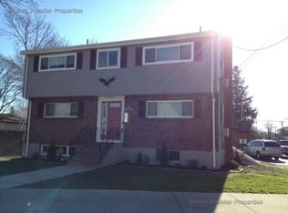 1155 Sea St APT 2, Quincy, MA 02169