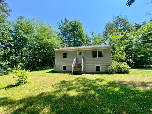 1 Shawnee Dr, Heath, MA 01346