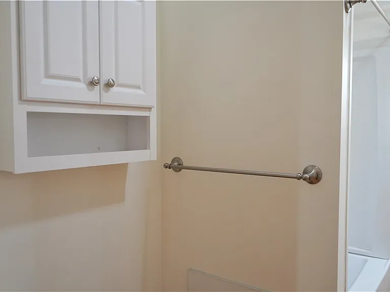 54 North Ave — Photo 12