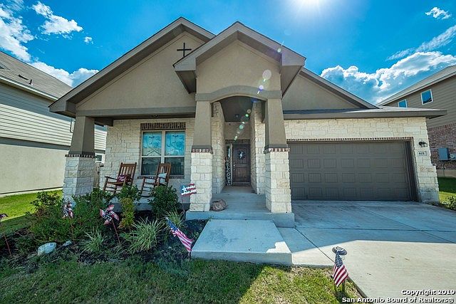 1st image of 601 Saddle Villa