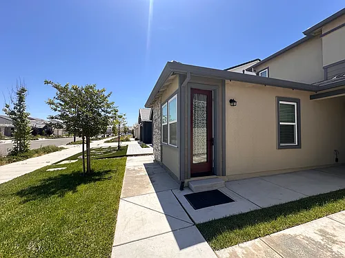 2830 Irish Meadow Way Photo 1