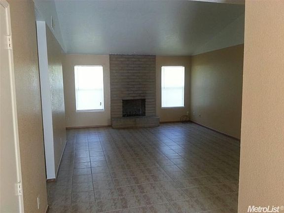 2nd image of 6130 Lorraine Ave
