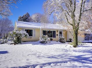 8 Vista Dr, Shrewsbury, MA 01545