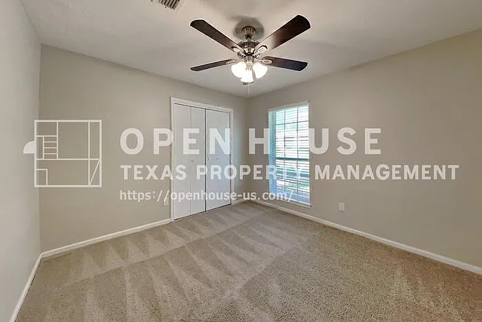 1920 Crooked Creek Ln — Photo 14
