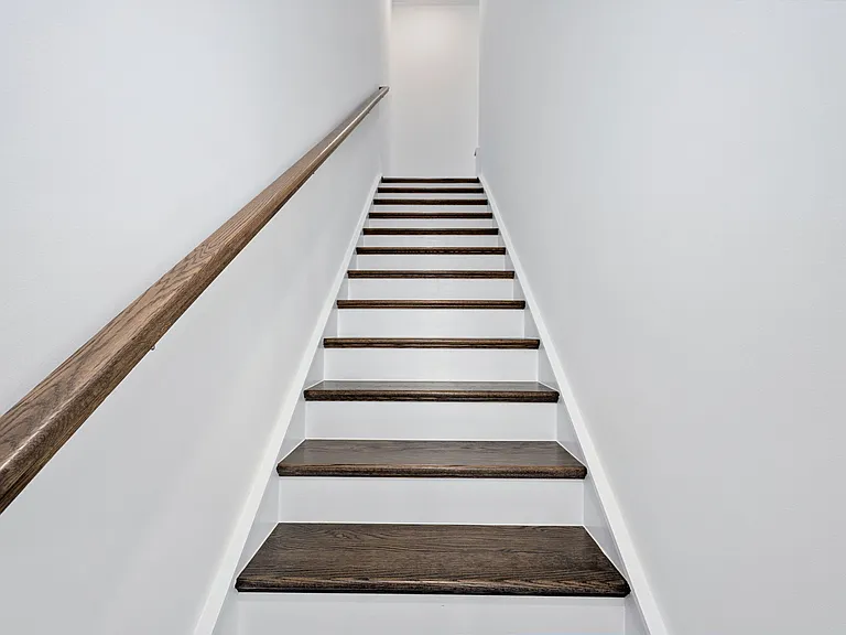 9207 Forkleaf Oak Dr — Photo 43