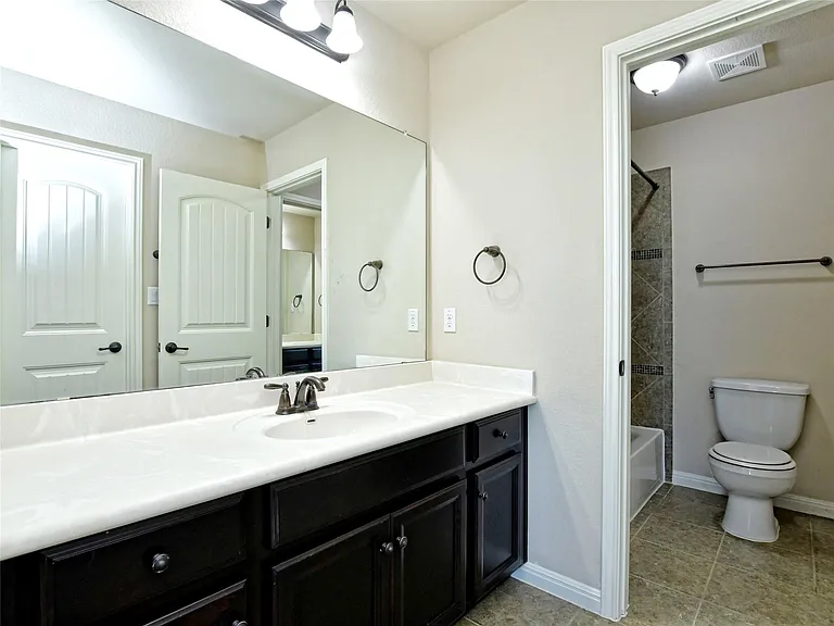 15205 Joseph Dr — Photo 27