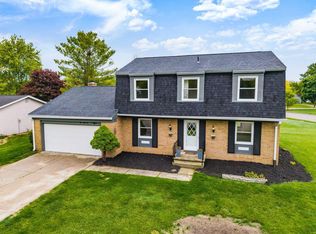 985 Amboise Dr, Marion, OH 43302