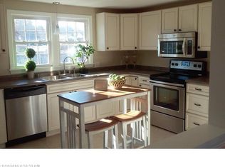 28 Alden Cir, Portland, ME 04102