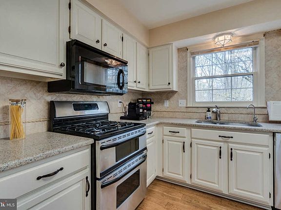 4th image of 7906 Main Falls Cir
