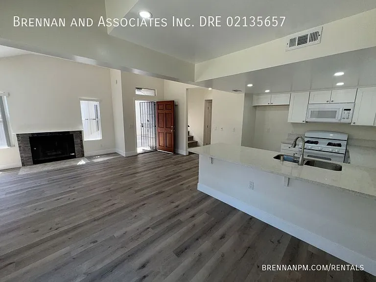 1130 Sumner Ave #J — Photo 5