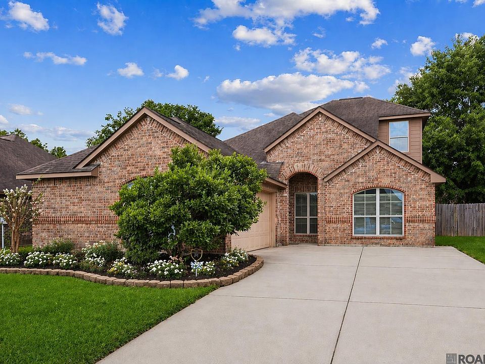 1st image of 6707 Royal Oaks Ct