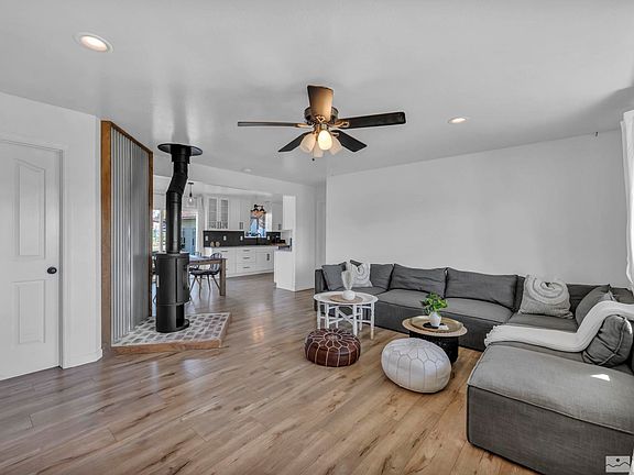 4th image of 1059 Tenabo Ln