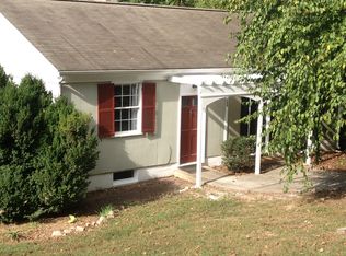 1 Reservoir Ridge Rd, Charlottesville, VA 22901