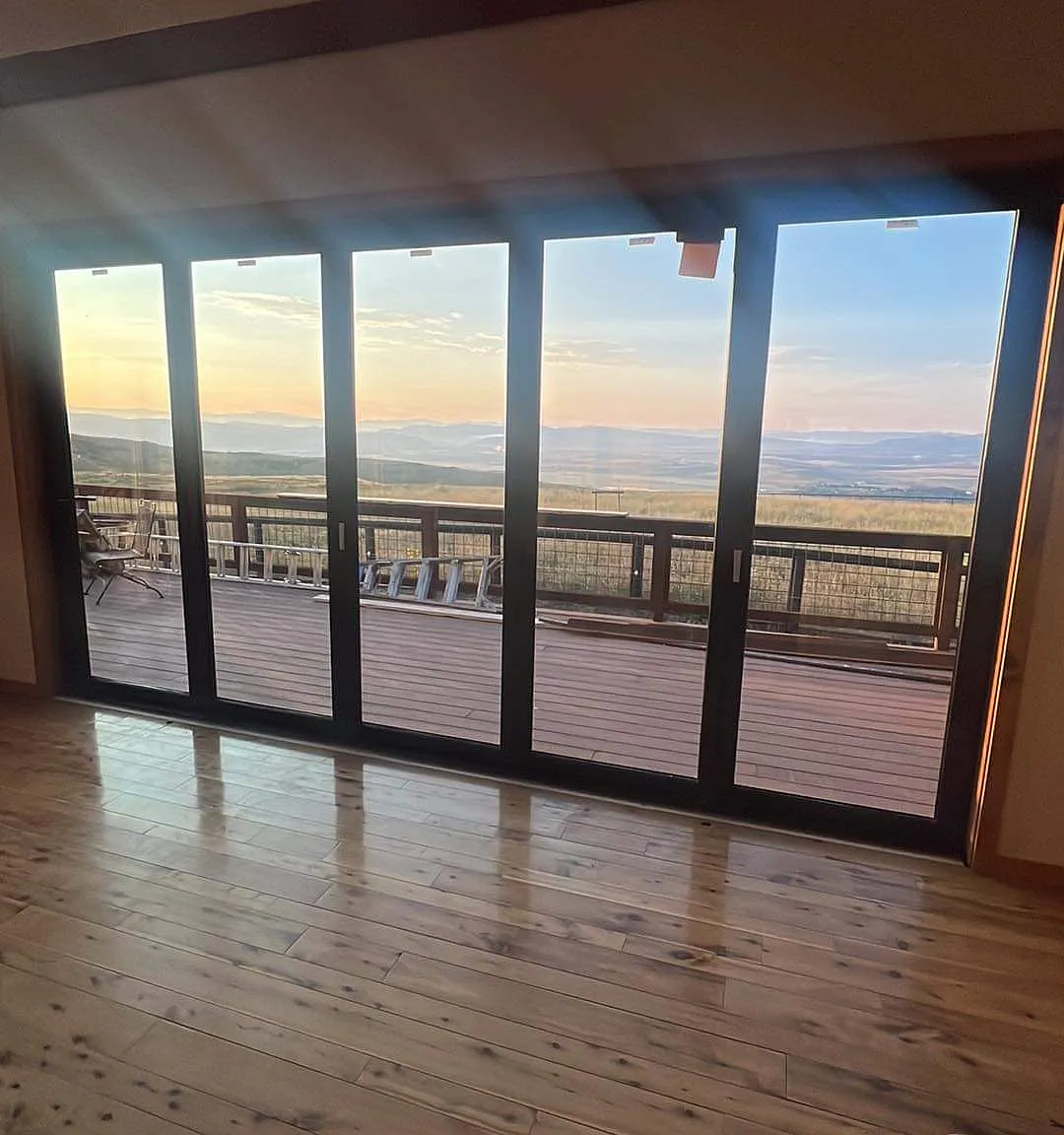 3 bed, 2505 sqft, $4,200 — Photo 1