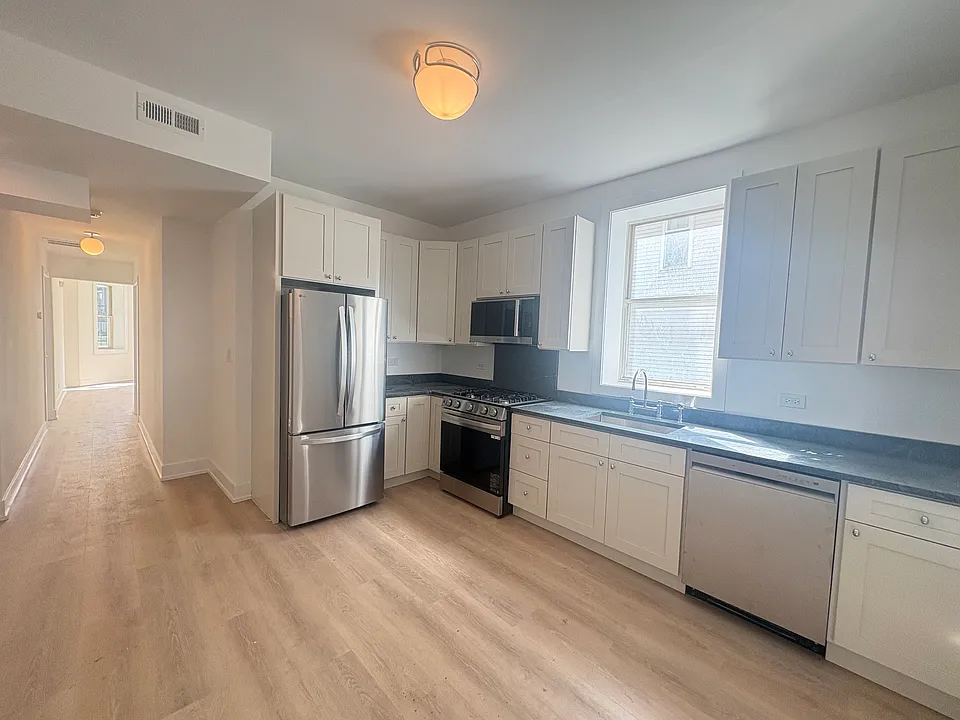 1740 N Francisco Ave #1