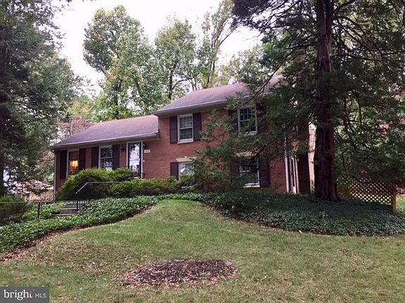 2nd image of 9625 Dewmar Ln