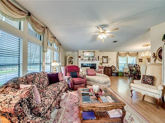 2nd image of 3169 Longview Dr