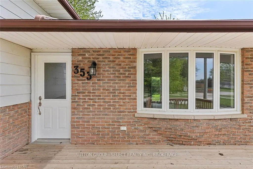 4 bed, $2,495 — Photo 3