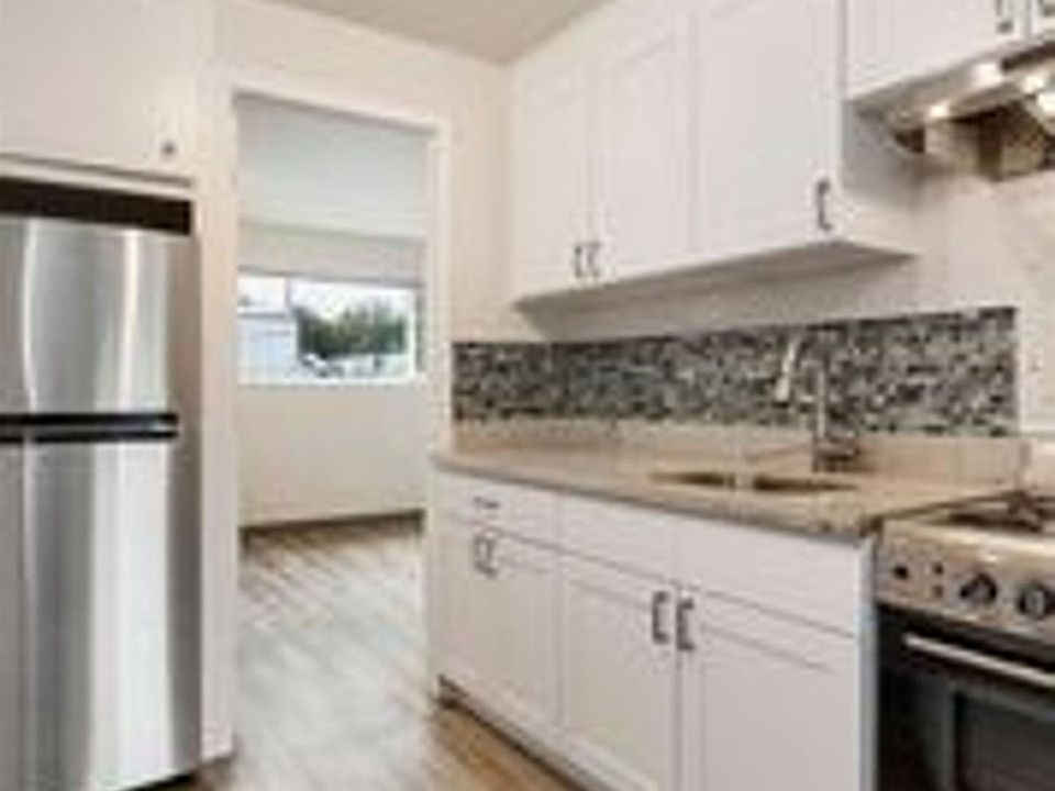 1st image of 3821 NE 45th St #9974564