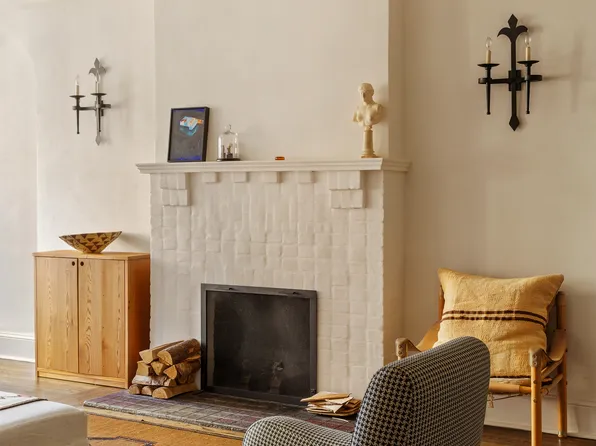 21 East 10th Street image 3 of 10