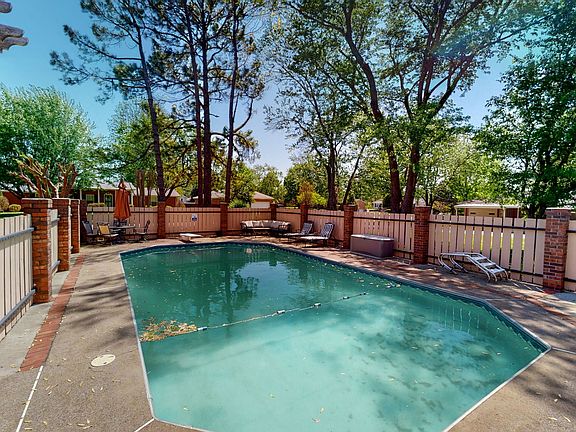 5th image of 1407 Parklawn Dr