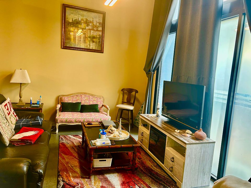 Main floor office space