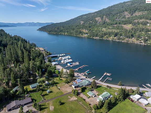 5th image of 1591 Garfield Bay Rd