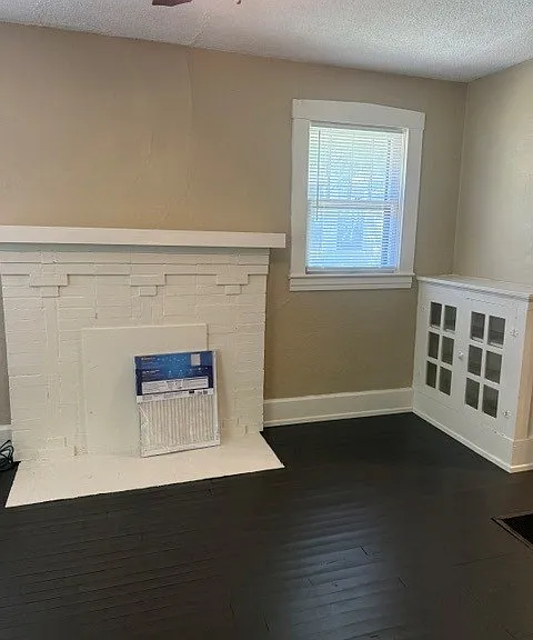 643 Howell St — Photo 4