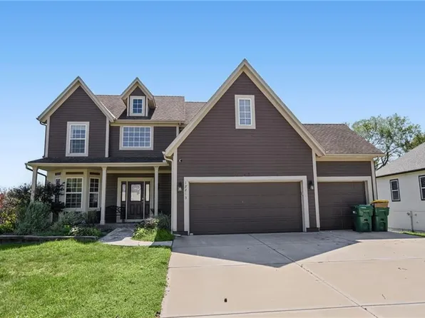 12213 Clubhouse Dr, Kansas City, KS 66109
