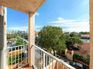 199 SW 12th Ave APT 412B, Miami, FL 33130