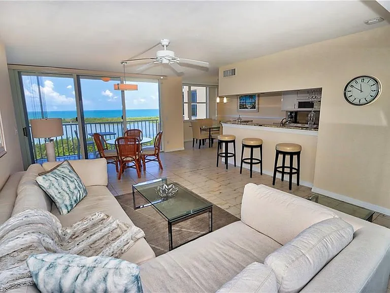 5550 Heron Point Dr #902 — Photo 8
