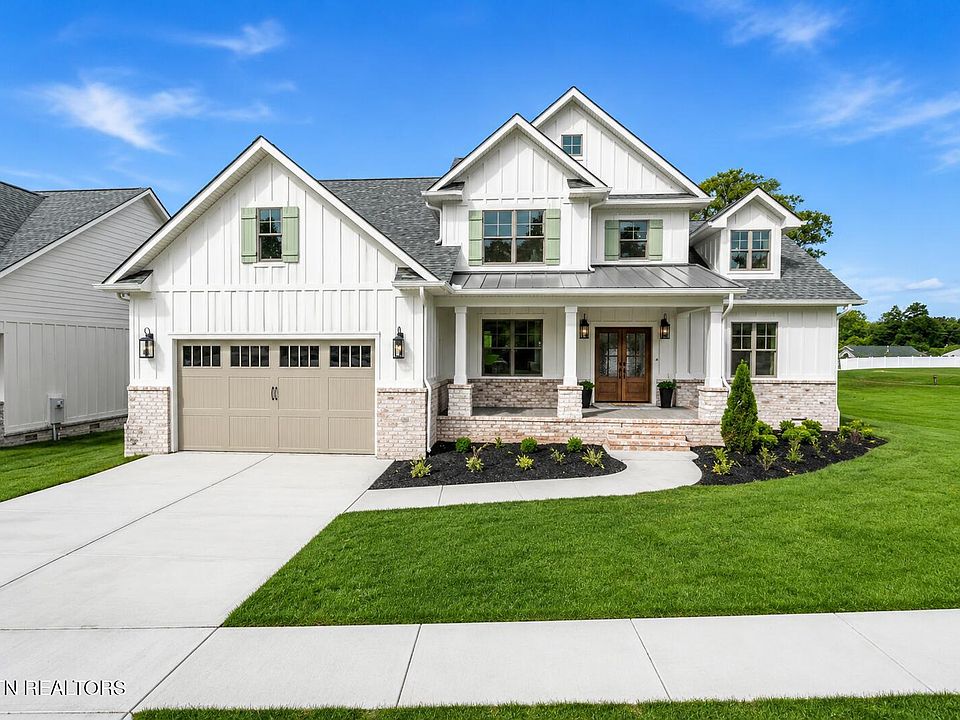 1st image of 104 Cozy Manor Way