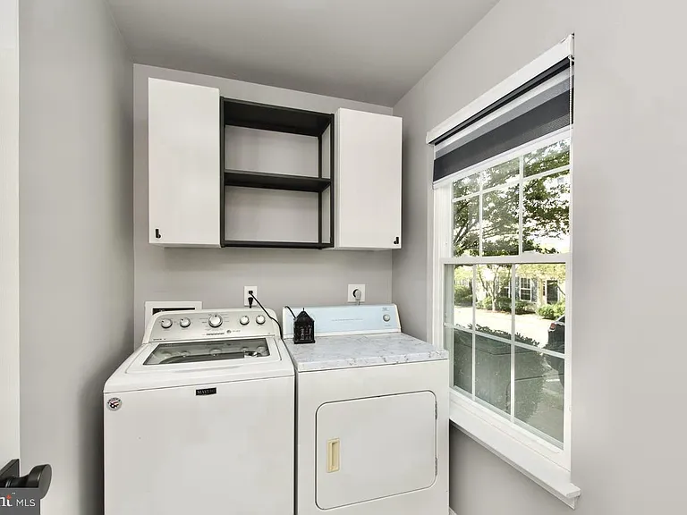 22908 Regent Ter — Photo 5