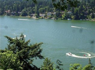 1715 Edgecliff Ter, Lake Oswego, OR 97034