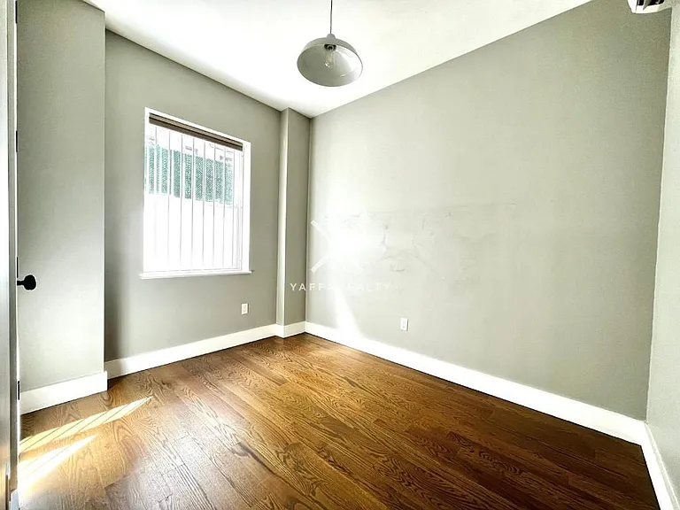 806 Saint Johns Pl #1D — Photo 5