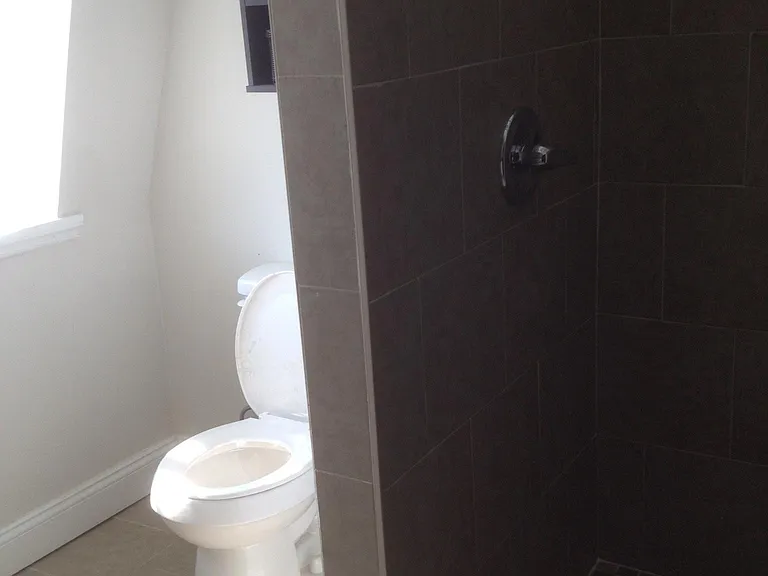 2307 N Broad St #7 — Photo 9