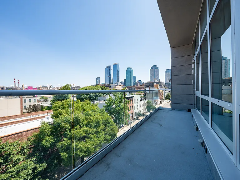47-01 Vernon Blvd #4C — Photo 9