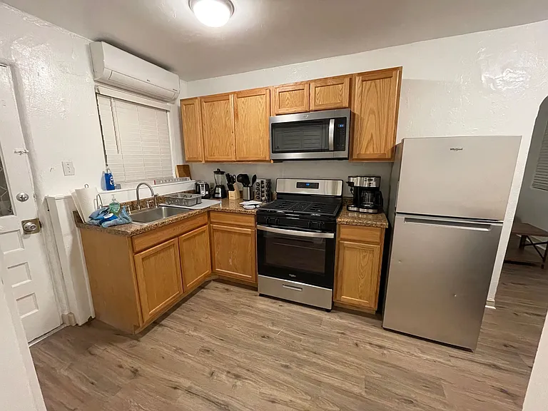 205 Stanford Dr SE #1-2 — Photo 3