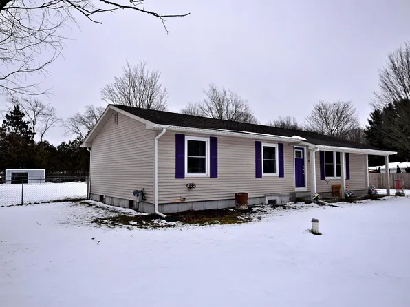 3727 Cecil Rd, Cadillac, MI 49601