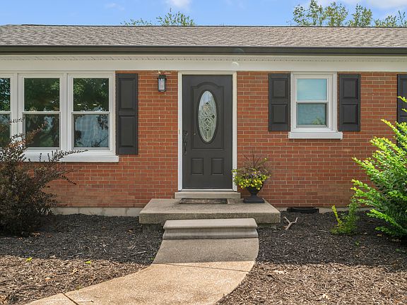 5th image of 110 Gaybourne Way