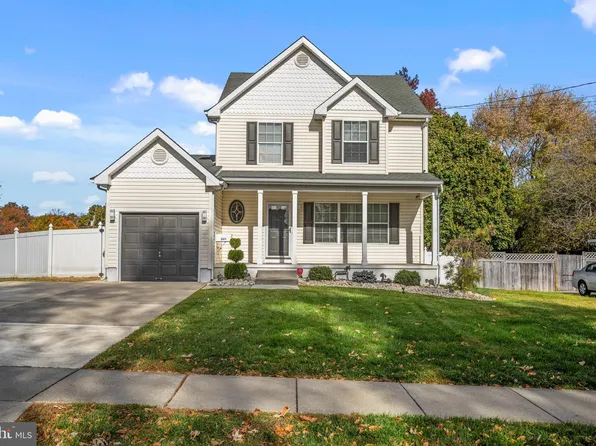 201 Drexel Ave, Blackwood, NJ 08012