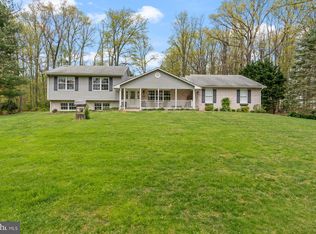 6100 Hidden Hollow Dr, Sykesville, MD 21784