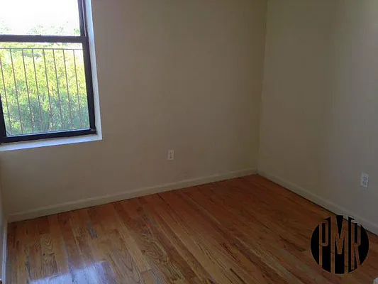 Rented by Premier Metro Realty Corp | media 19