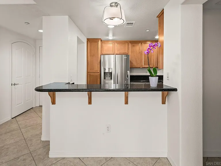 301 W G St #307 — Photo 7