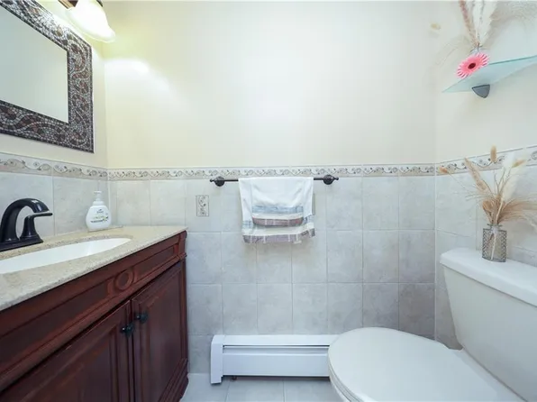 49 Lewiston Street image 27 of 45